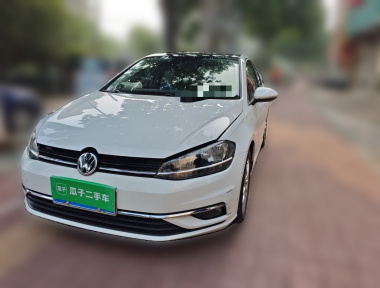 Volkswagen Golf 2018 car image 