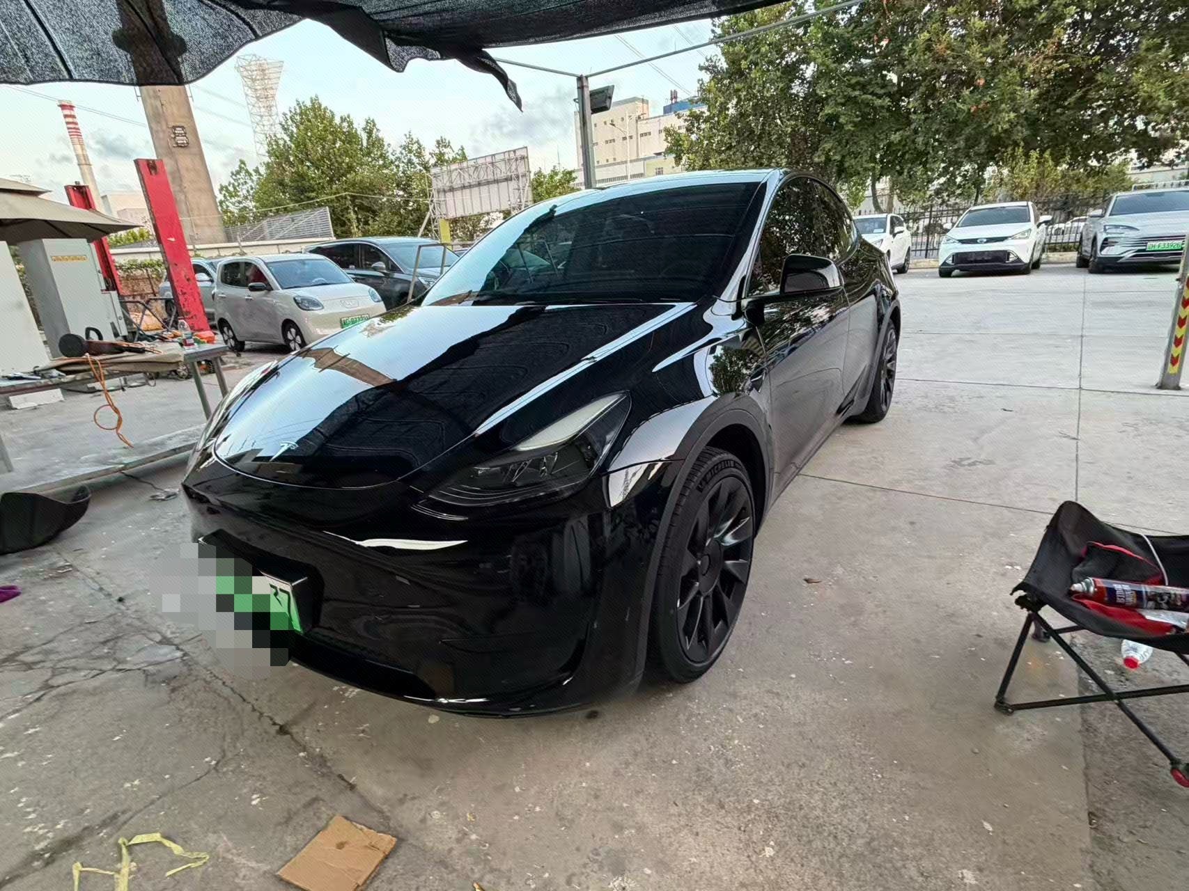 Tesla Model Y 2023 car image 