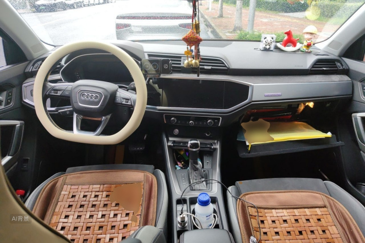 Audi Q3 2020 #11 Audi Q3 2020 car image #11