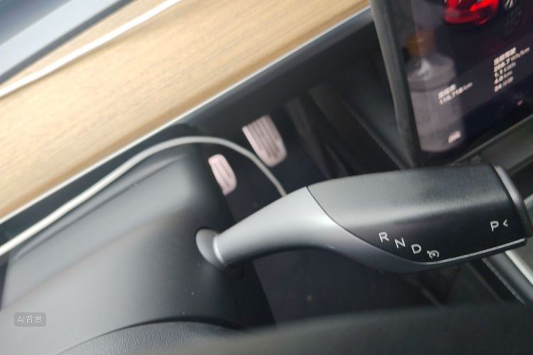 Tesla Model Y 2022 #16 Tesla Model Y 2022 car image #16