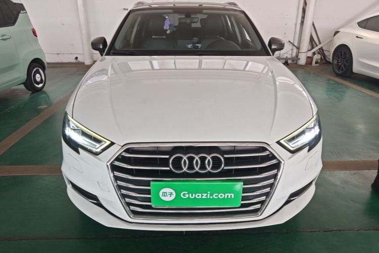 Audi A3 2019 car image #3