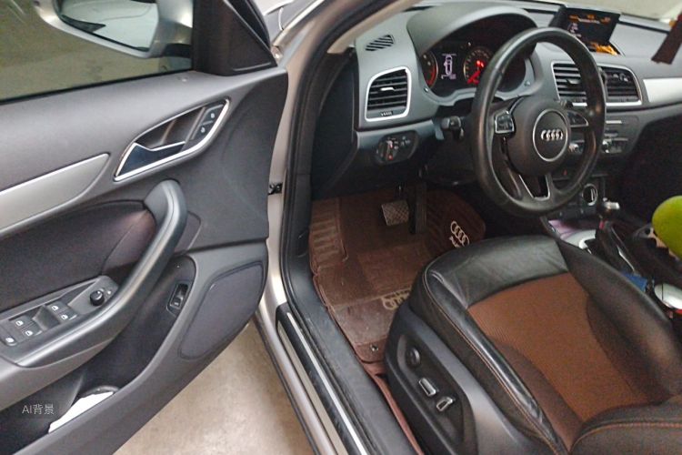 Audi Q3 2019 immagine di auto #18