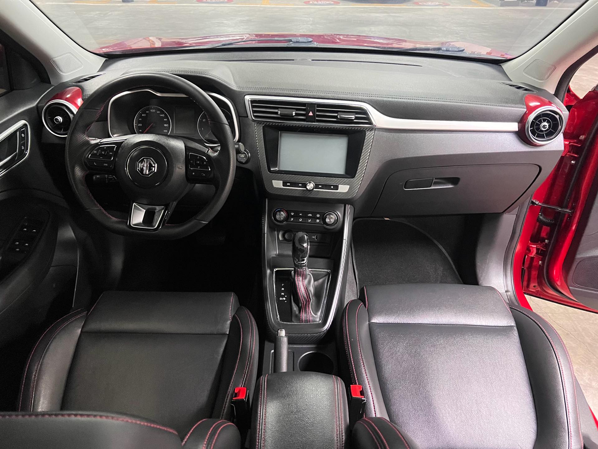 MG ZS 2018 image de voiture #6