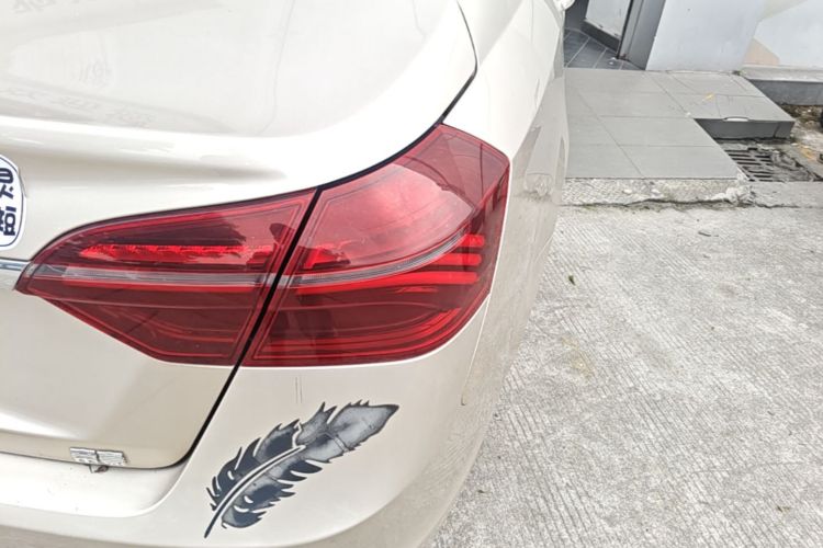 GEELY Emgrand 2021 car image #8