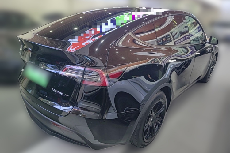 Tesla Model Y 2023 #7 Tesla Model Y 2023 car image #7
