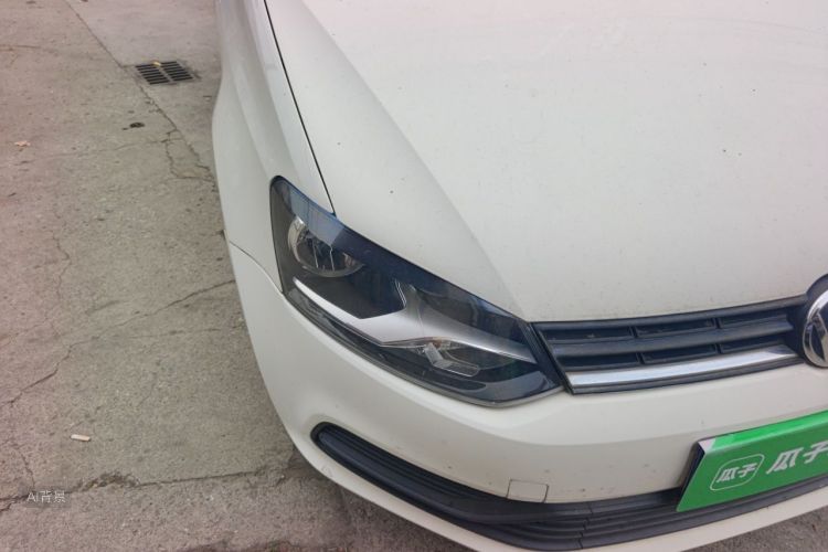 Volkswagen Polo 2016 car image #8