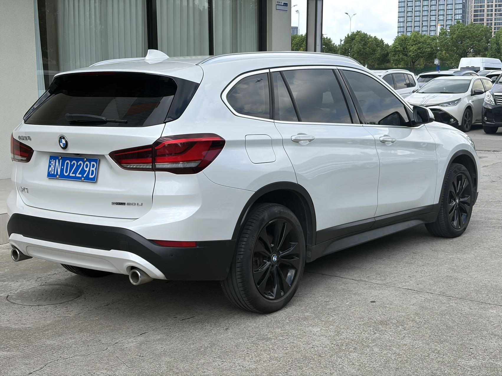 BMW X1 2021 car image #13