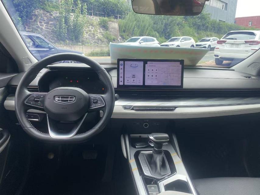 GEELY Emgrand L 2022 car image #14