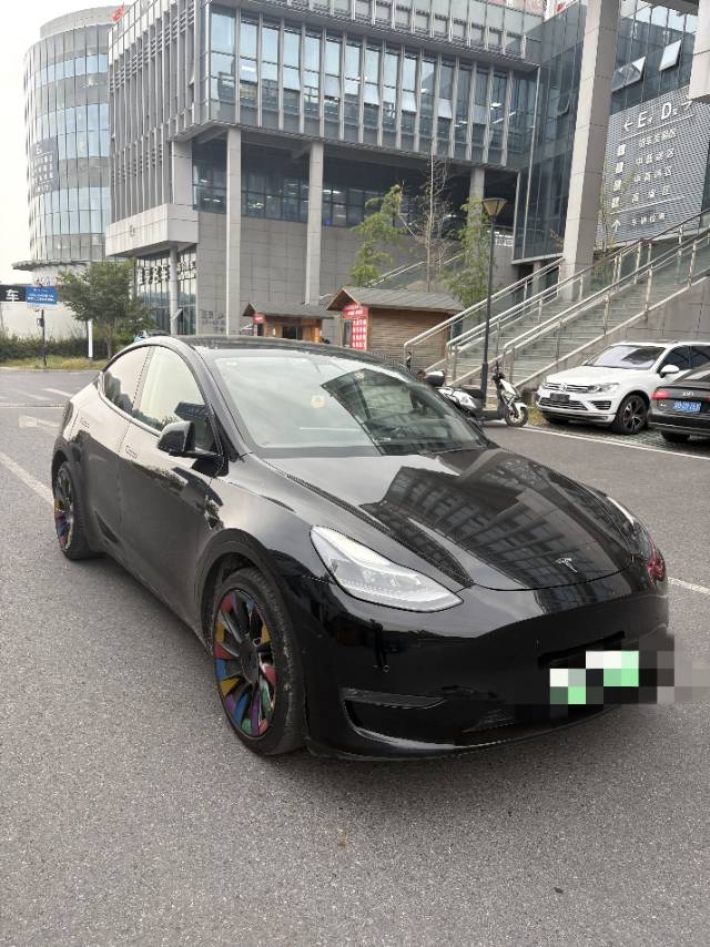 Tesla Model Y 2021 #4 Tesla Model Y 2021 car image #4