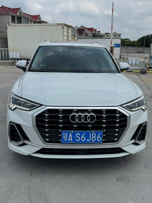Audi Q3 2023 #2 Audi Q3 2023 car image #2
