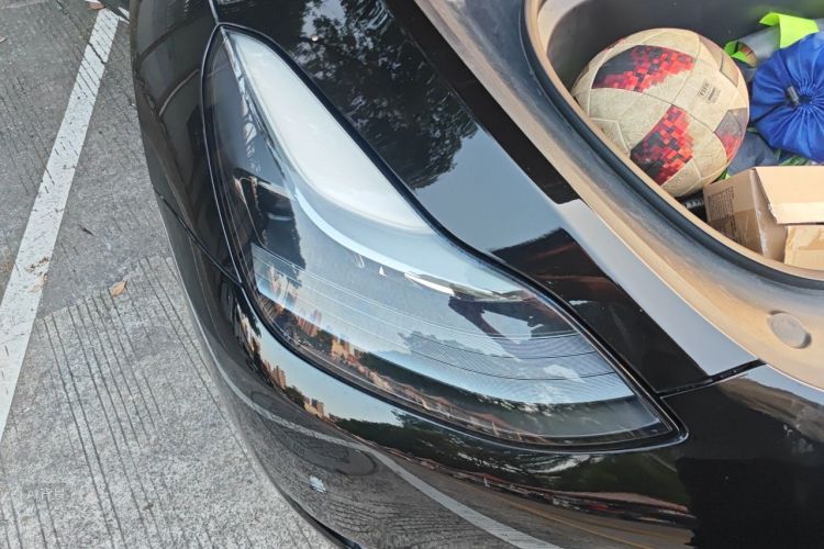Tesla Model Y 2022 car image #8
