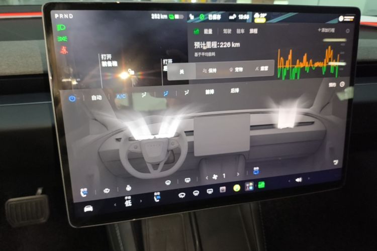 Tesla Model 3 2024 #17 Tesla Model 3 2024 car image #17