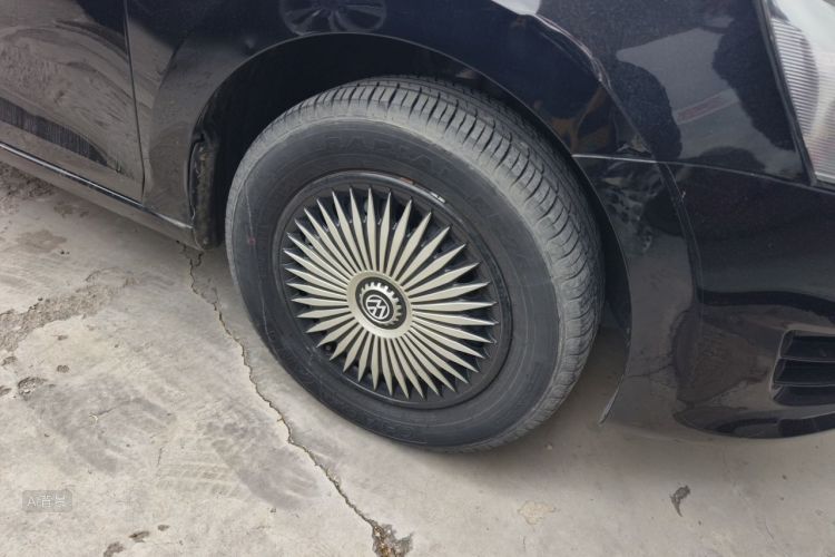Volkswagen Santana 2015 car image #9
