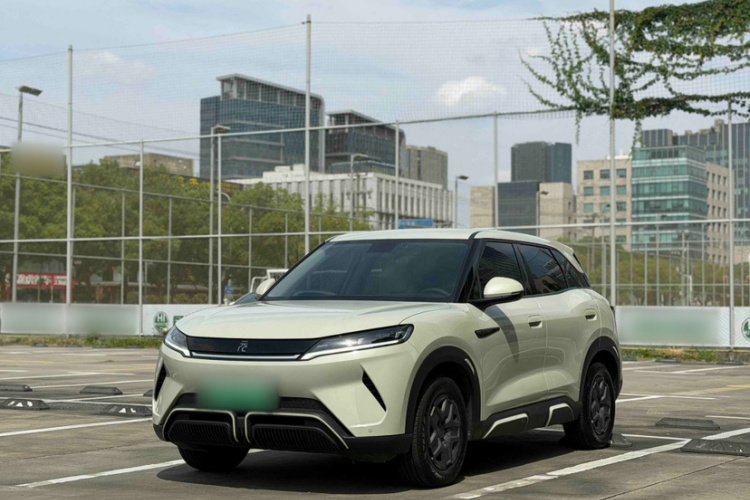 BYD YuanUP 2024 car image #2
