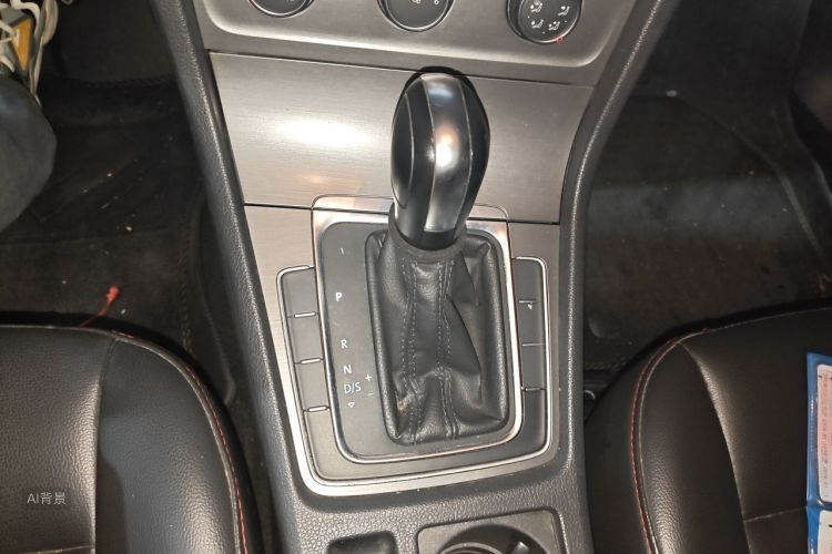 Volkswagen Golf 2016 car image #16