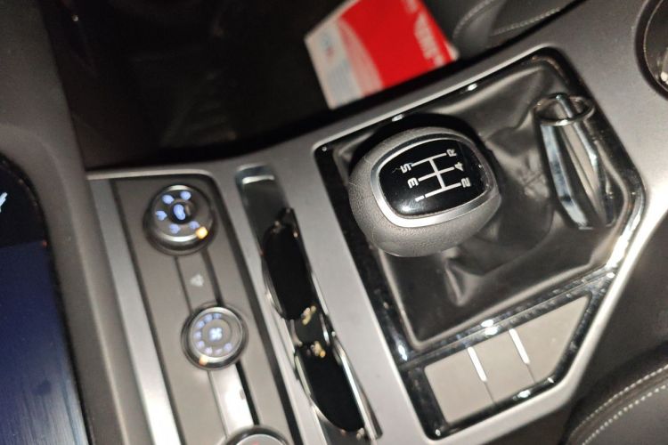 GEELY Emgrand 2020 car image #14