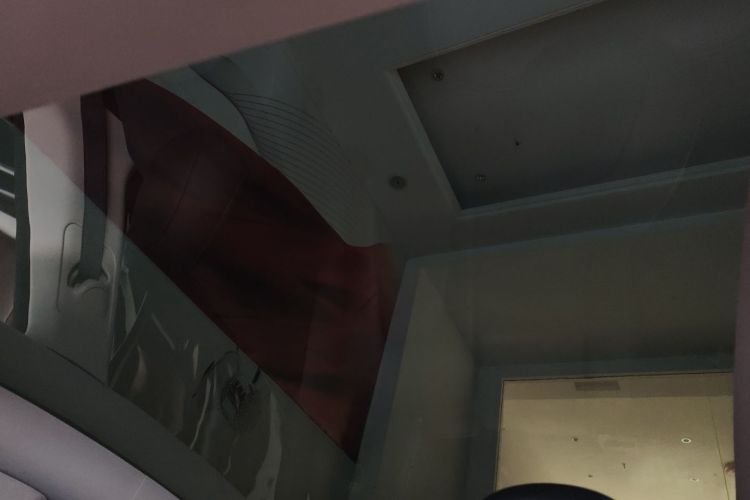 Tesla Model Y 2024 car image #18