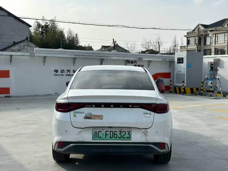 GEELY Emgrand L HiP 2023 car image #5