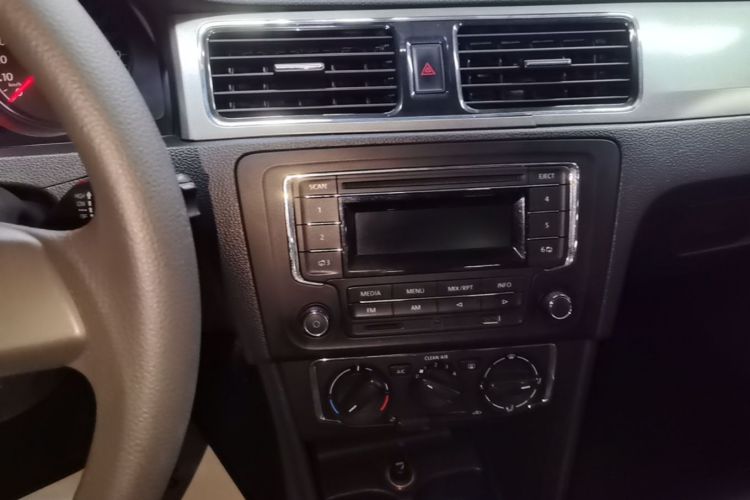 Volkswagen Santana 2016 #13 Volkswagen Santana 2016 car image #13