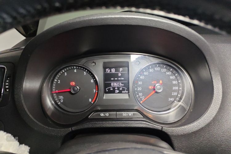Volkswagen Polo 2019 car image #13