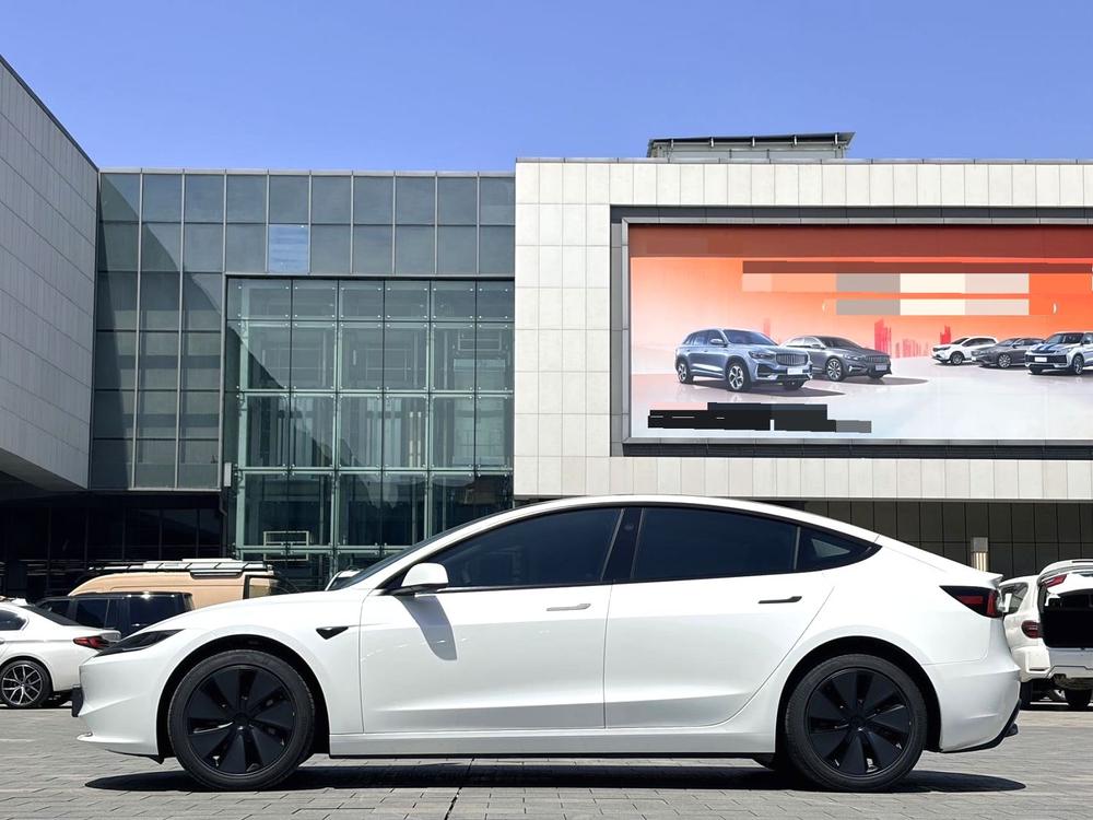 Tesla Model 3 2025 #3 Tesla Model 3 2025 car image #3