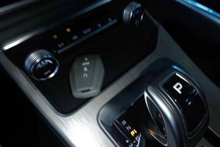 GEELY Coolray 2019 car image #14