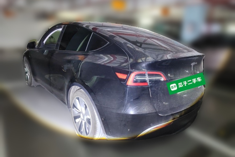 Tesla Model Y 2022 car image #5