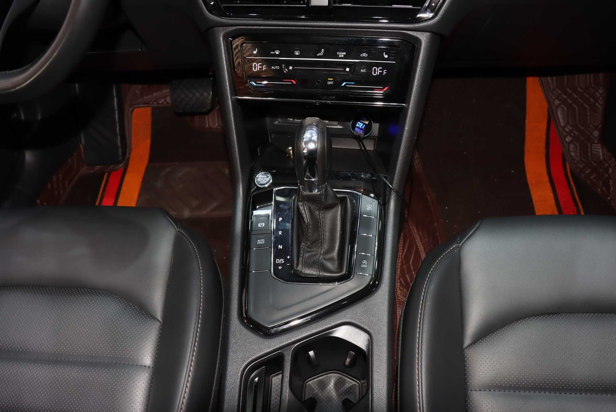 2022 car image #15