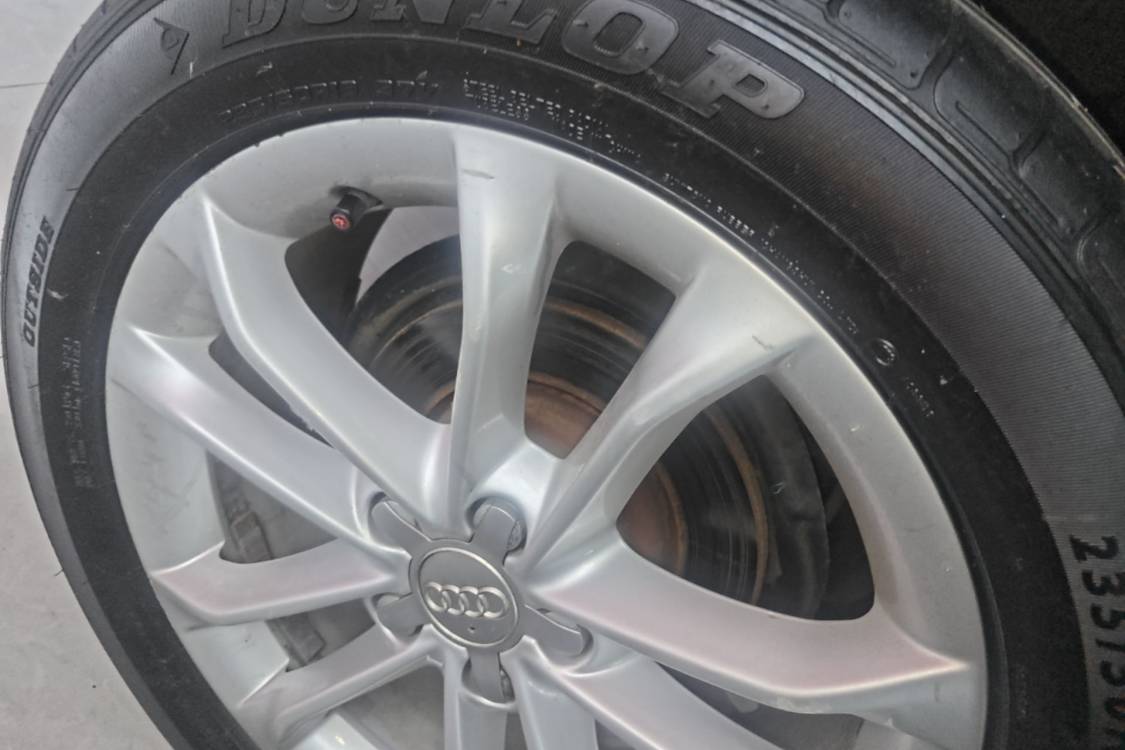 Audi Q3 2016 immagine di auto #30