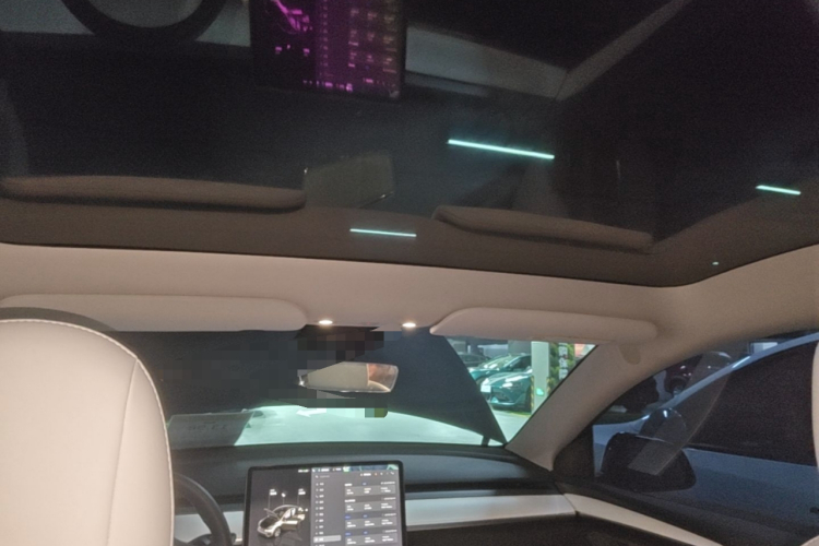 Tesla Model Y 2022 #18 Tesla Model Y 2022 car image #18