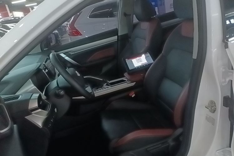 GEELY Coolray 2021 immagine di auto #15