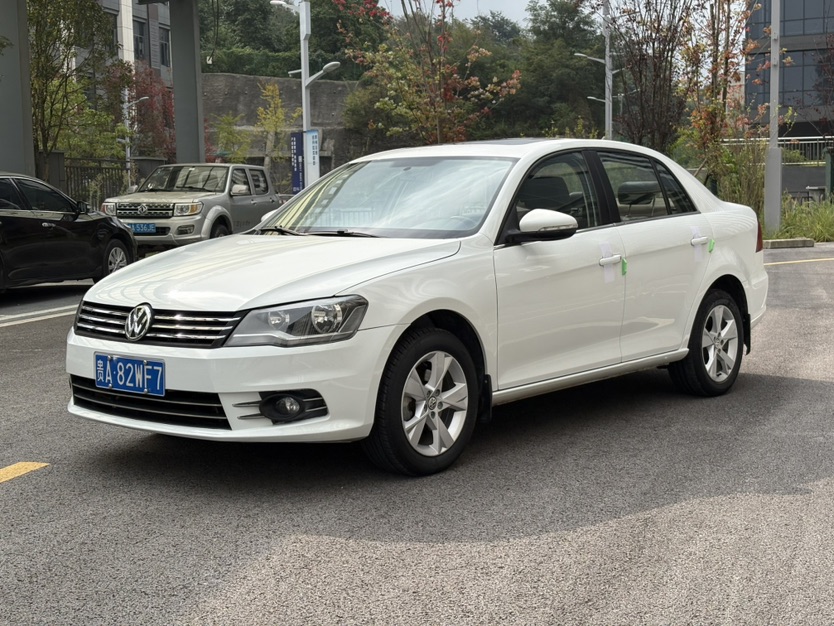 Volkswagen Bora 2015 car image 