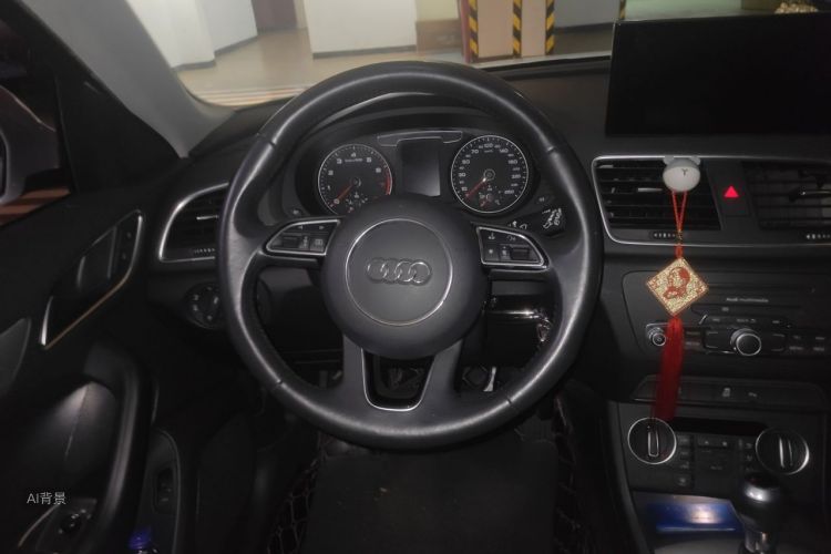 Audi Q3 2018 صورة سيارة #12