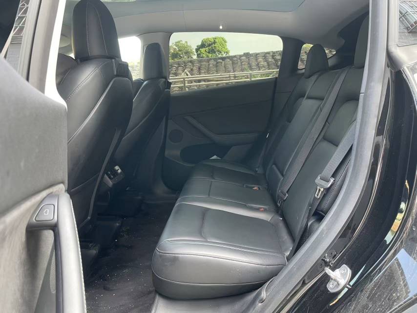 Tesla Model Y 2021 #9 Tesla Model Y 2021 car image #9