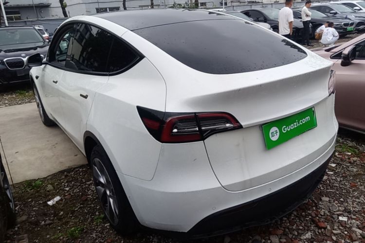 Tesla Model Y 2021 #7 Tesla Model Y 2021 car image #7