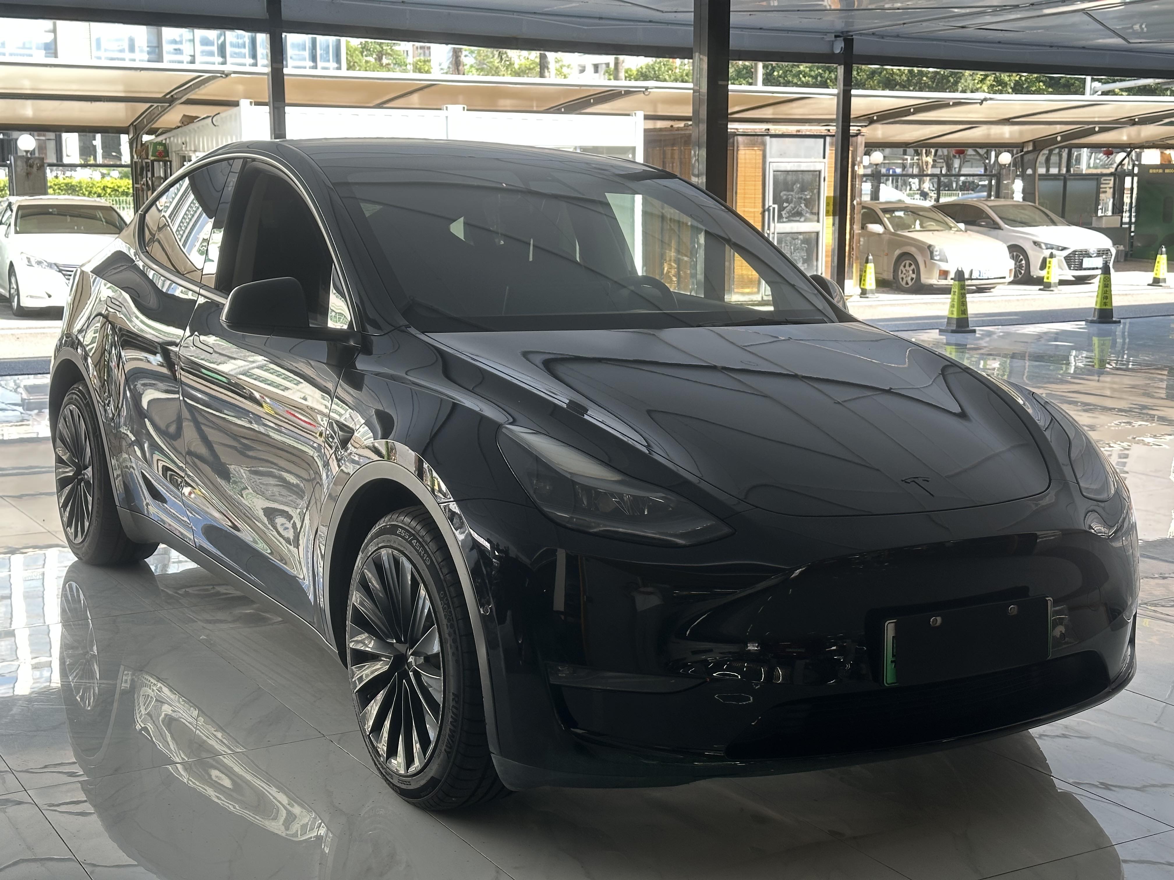 Tesla Model Y 2022 car image #5