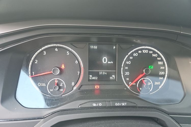 Volkswagen Polo 2021 car image #16