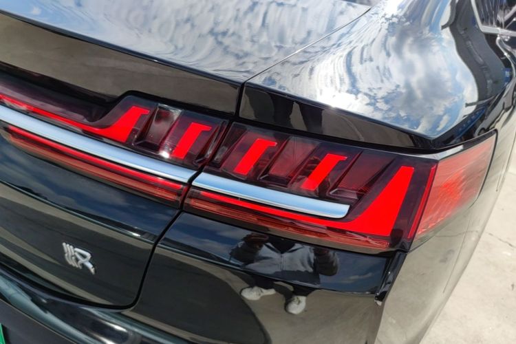 BYD Han 2022 car image #8
