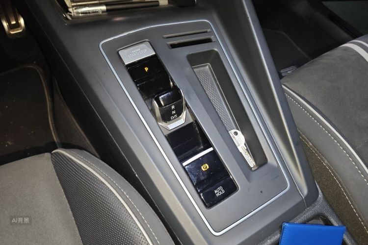 Volkswagen Golf 2022 car image #16