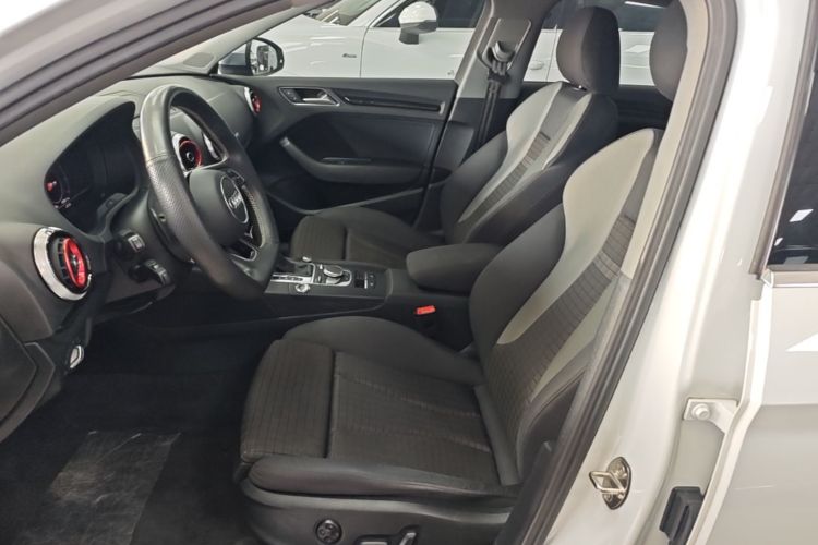 Audi A3 2019 car image #15