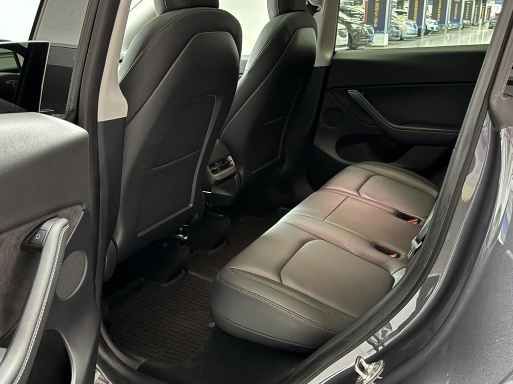 Tesla Model Y 2021 #11 Tesla Model Y 2021 car image #11