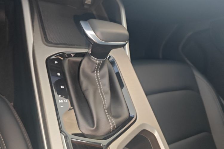 GEELY Emgrand 2025 #14 GEELY Emgrand 2025 car image #14