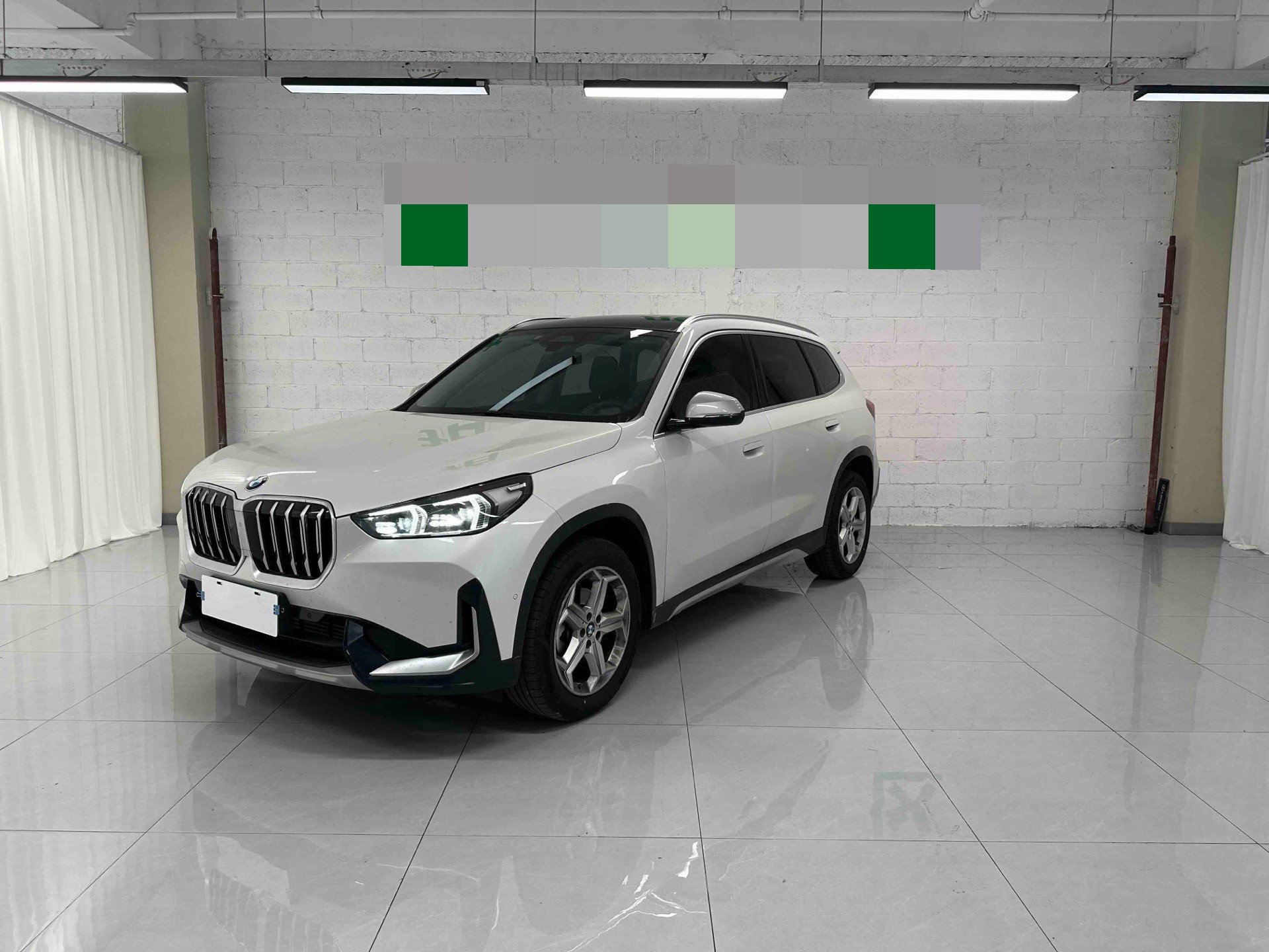 BMW X1 2024 car image 