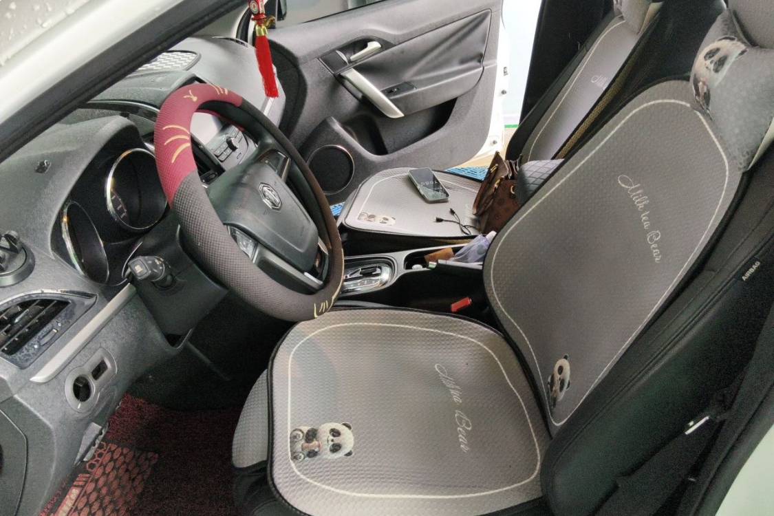 MG 5 2014 car image #18