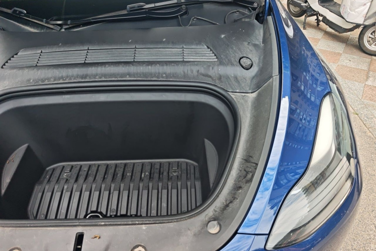 Tesla Model Y 2021 #27 Tesla Model Y 2021 car image #27