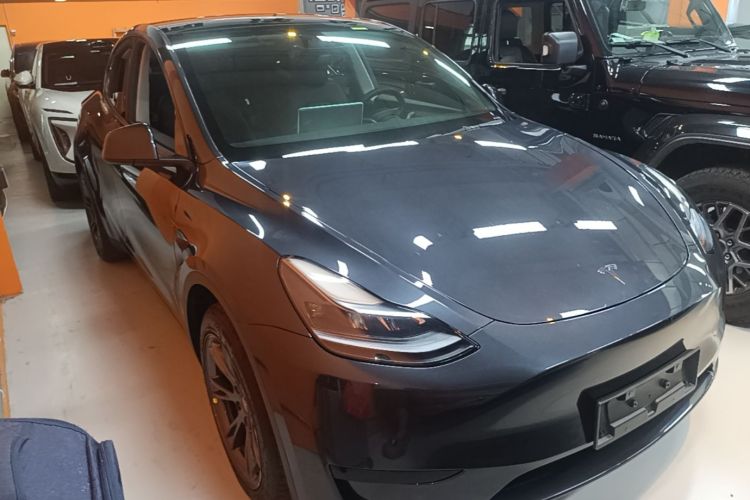 Tesla Model Y 2024 #4 Tesla Model Y 2024 immagine di auto #4
