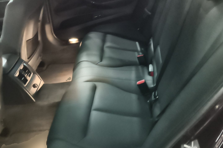 BMW 3 Series 2017 #17 BMW 3 Series 2017 car image #17
