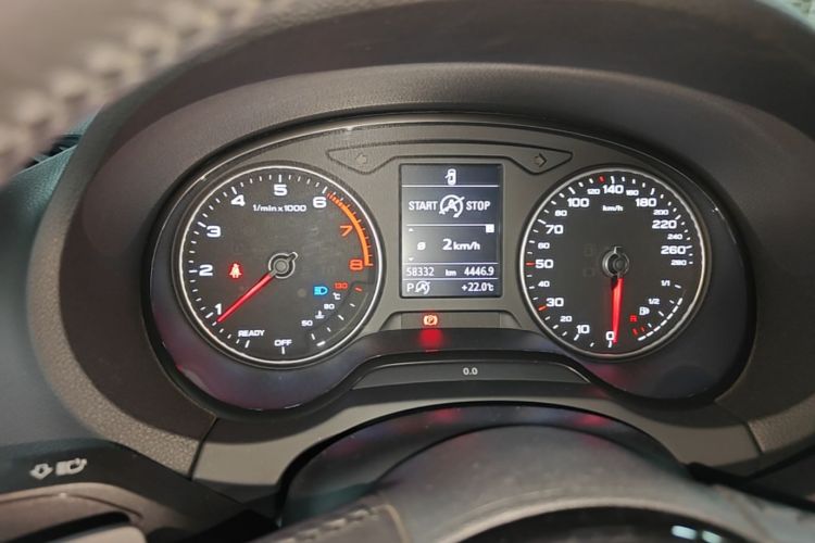 Audi A3 2017 car image #12