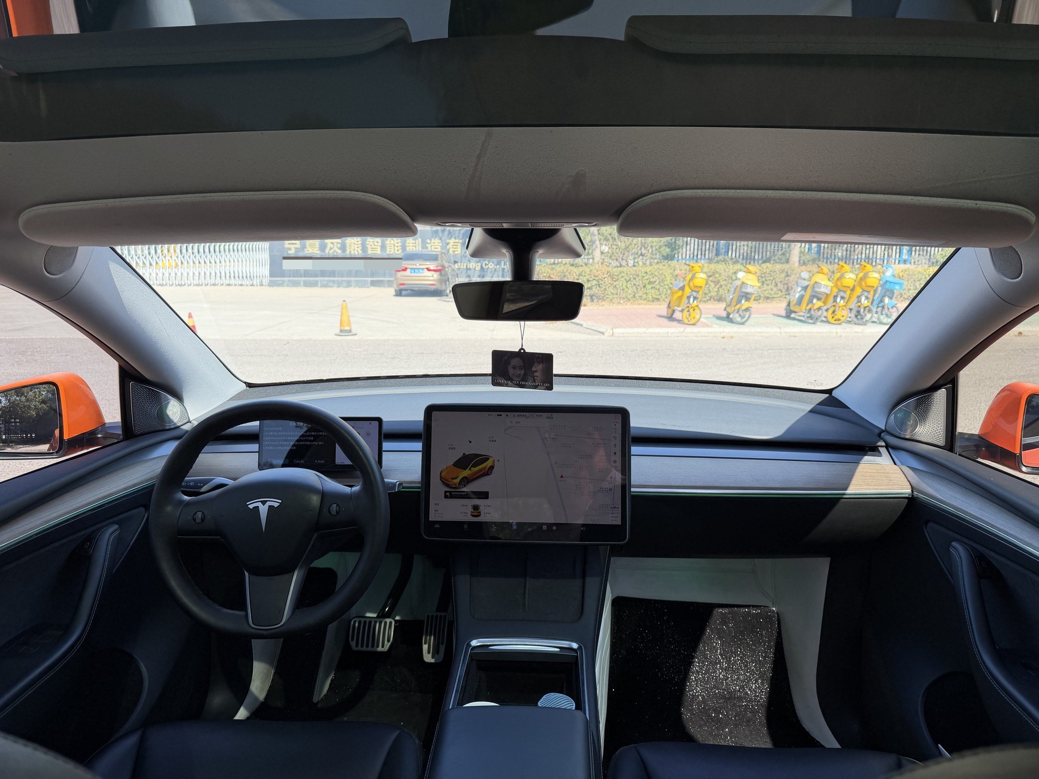 Tesla Model Y 2022 #15 Tesla Model Y 2022 car image #15