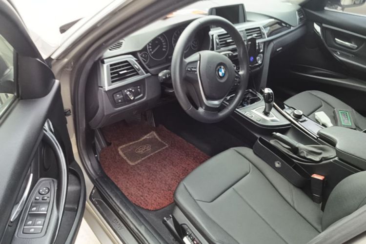BMW 3 Series 2017 #16 BMW 3 Series 2017 car image #16